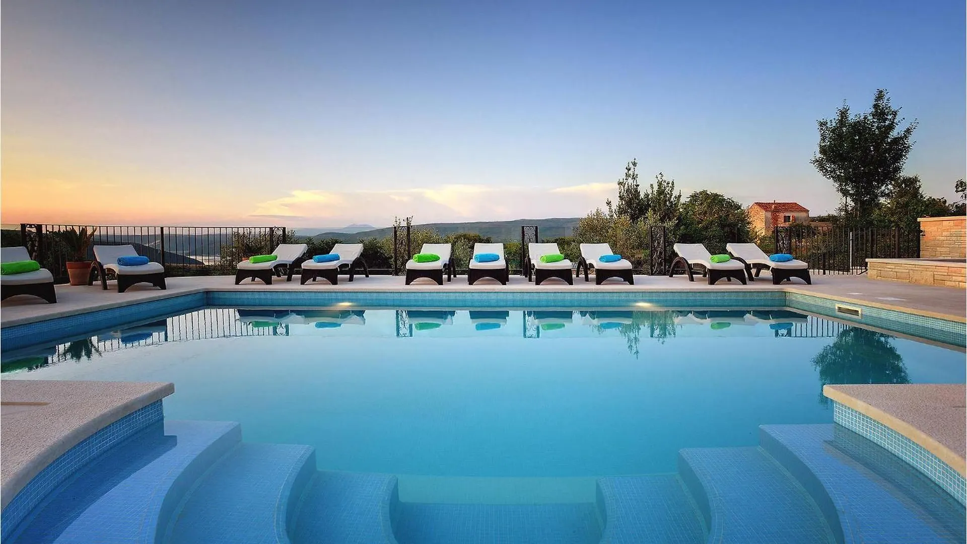 Villa Rachele Pula 0*,  Kroatien